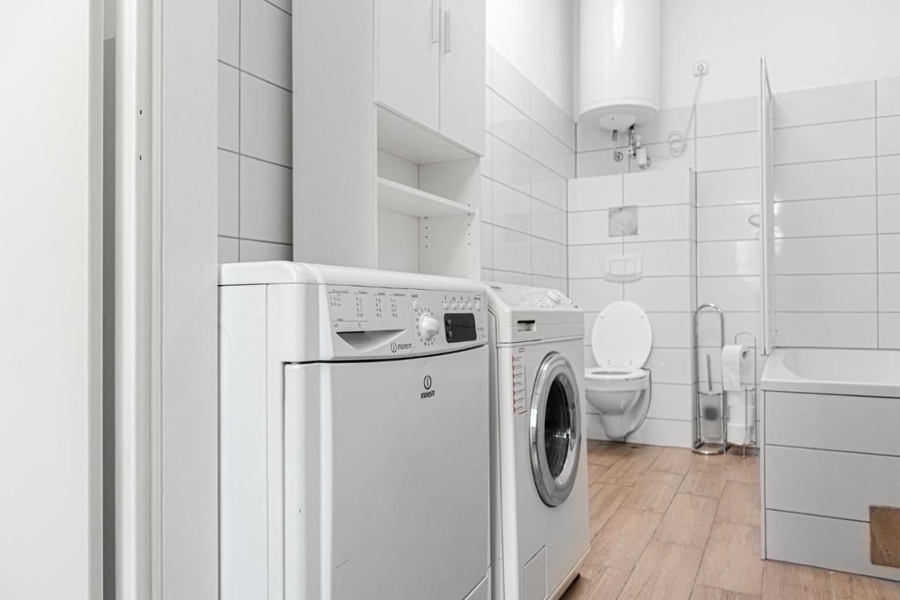 Delightful 2Br Shared Apartment - Ideal For Longstays Wien Ngoại thất bức ảnh