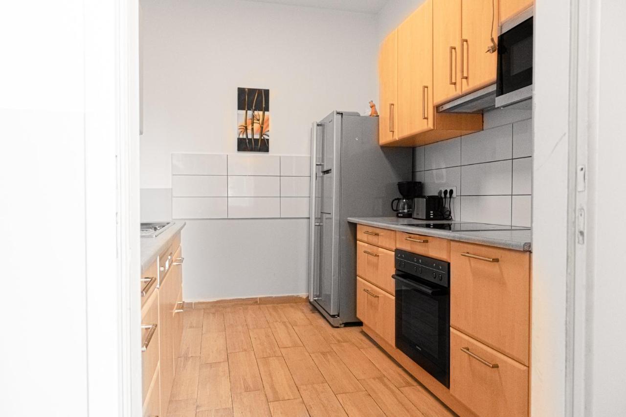 Delightful 2Br Shared Apartment - Ideal For Longstays Wien Ngoại thất bức ảnh